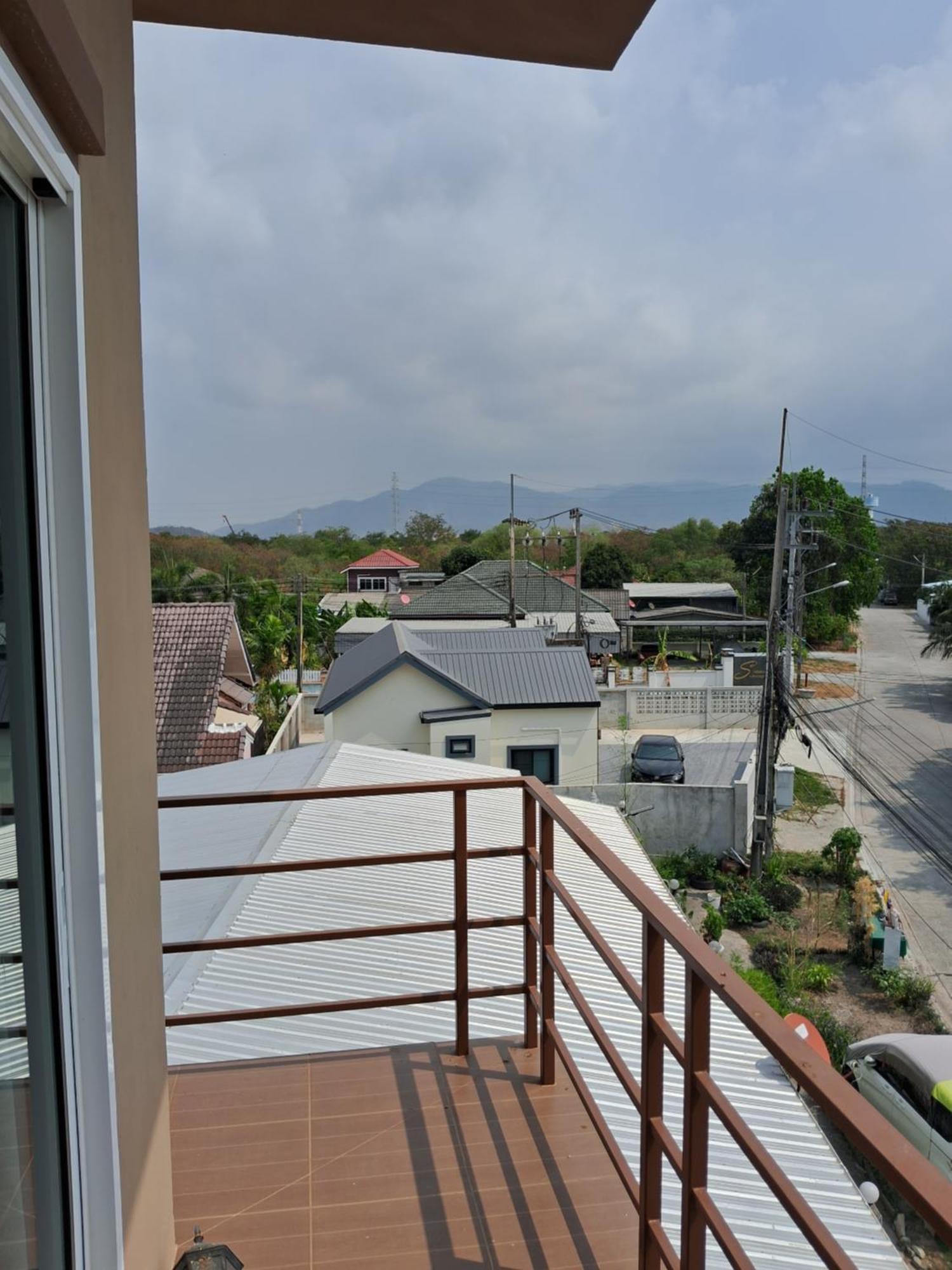 เคทู เกสเฮาส์ Hotel Chonburi Exterior foto