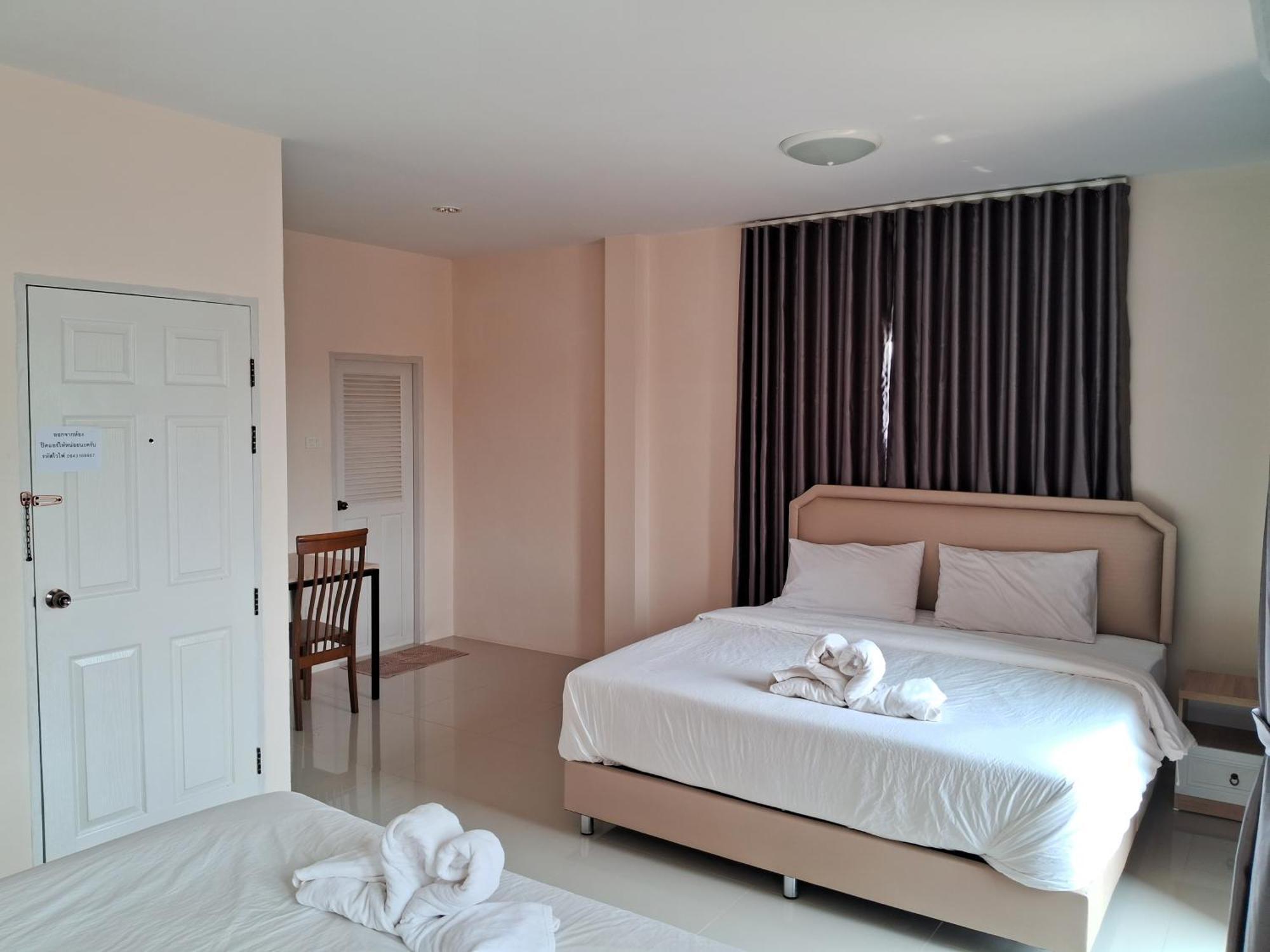 เคทู เกสเฮาส์ Hotel Chonburi Exterior foto