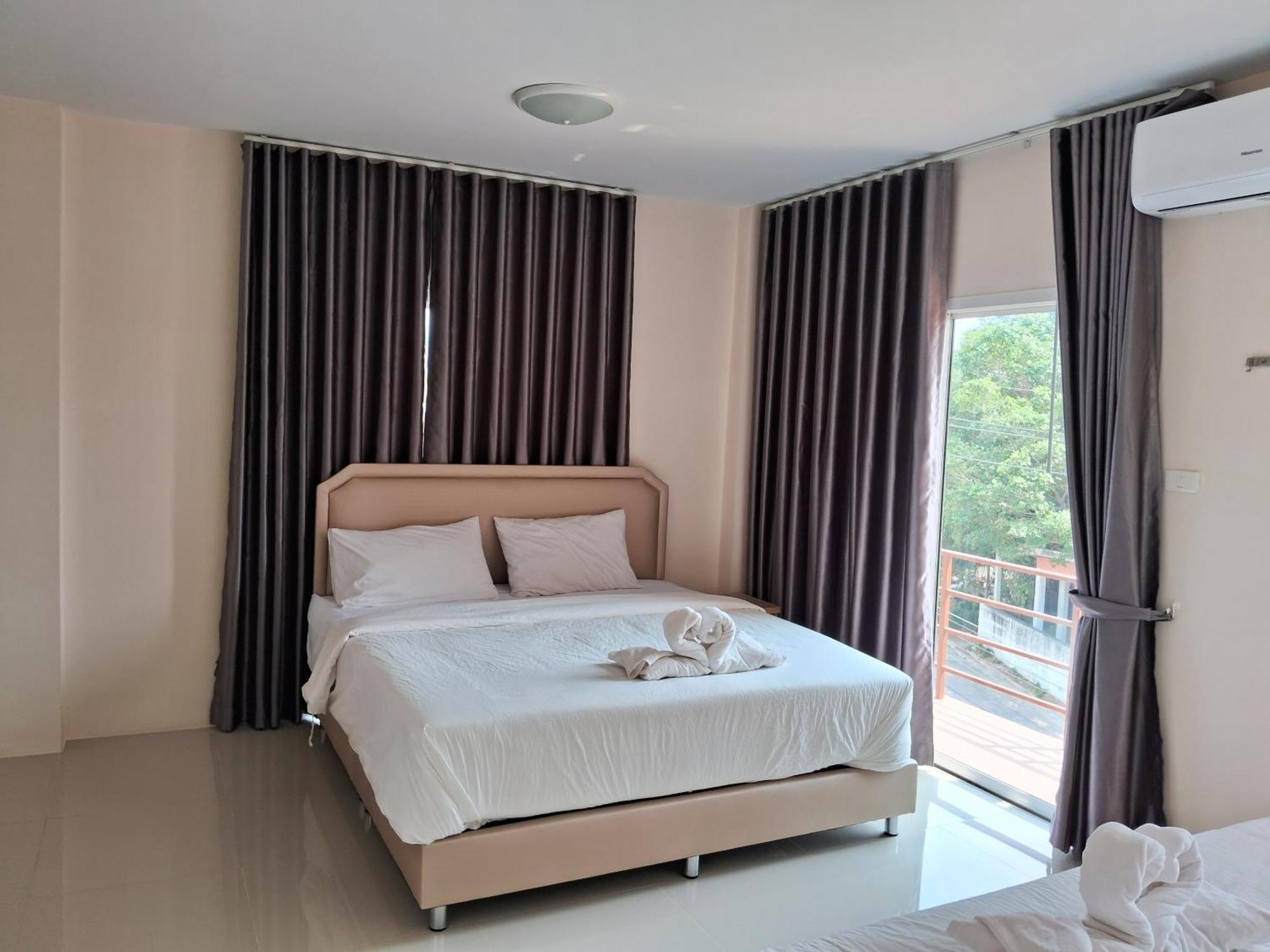 เคทู เกสเฮาส์ Hotel Chonburi Exterior foto