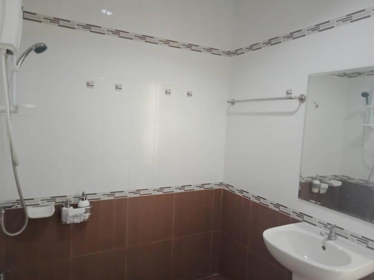 เคทู เกสเฮาส์ Hotel Chonburi Exterior foto