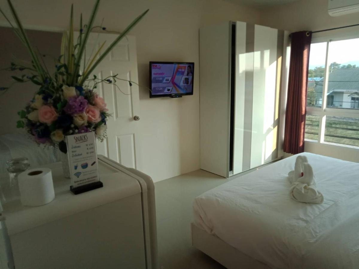 เคทู เกสเฮาส์ Hotel Chonburi Exterior foto